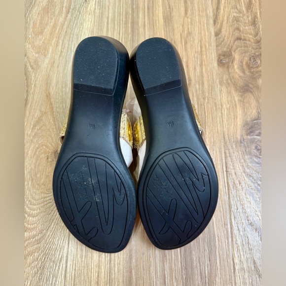 Marc Fisher Gold Amina Thong Sandals Size 9 LNC - Picture 6 of 7